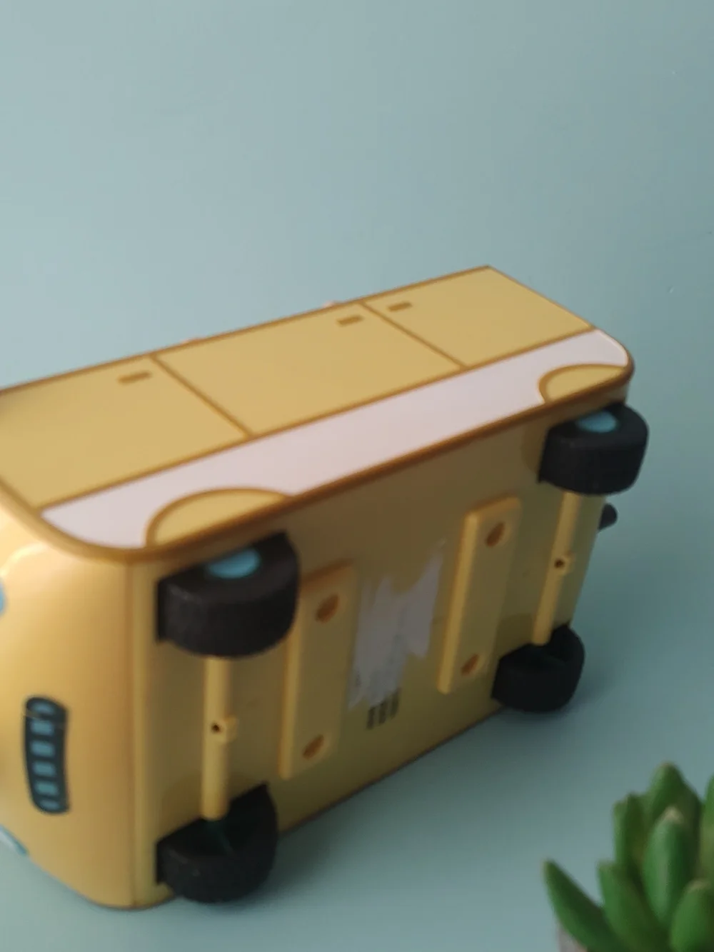Peppa Pig Family Camper Van Collection Exelente Condition Yellow